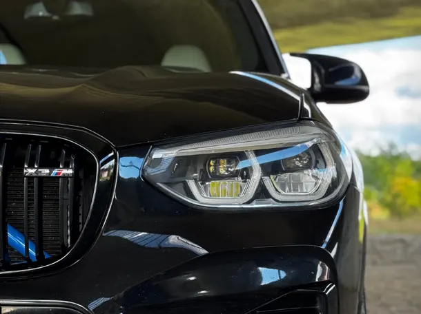 první foto servisu na uvodní obrazovce - slide